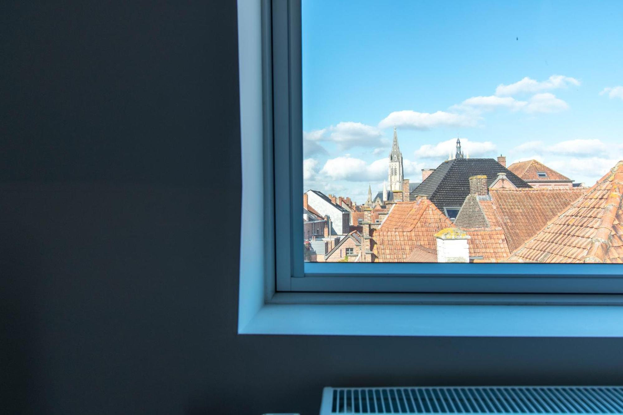 Maro Appartments Ieper Bagian luar foto